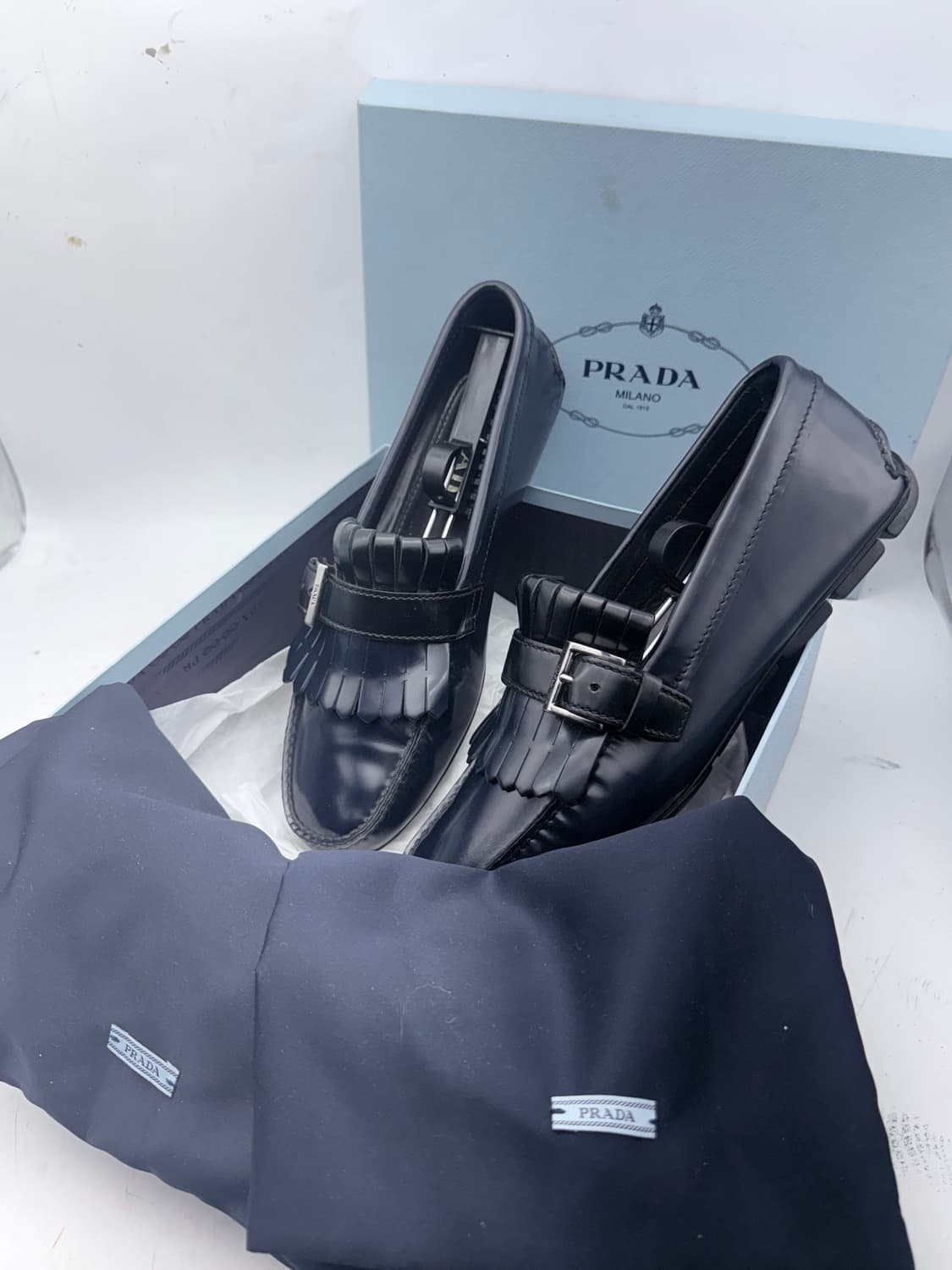 정품)프라다로퍼260 상품이미지1