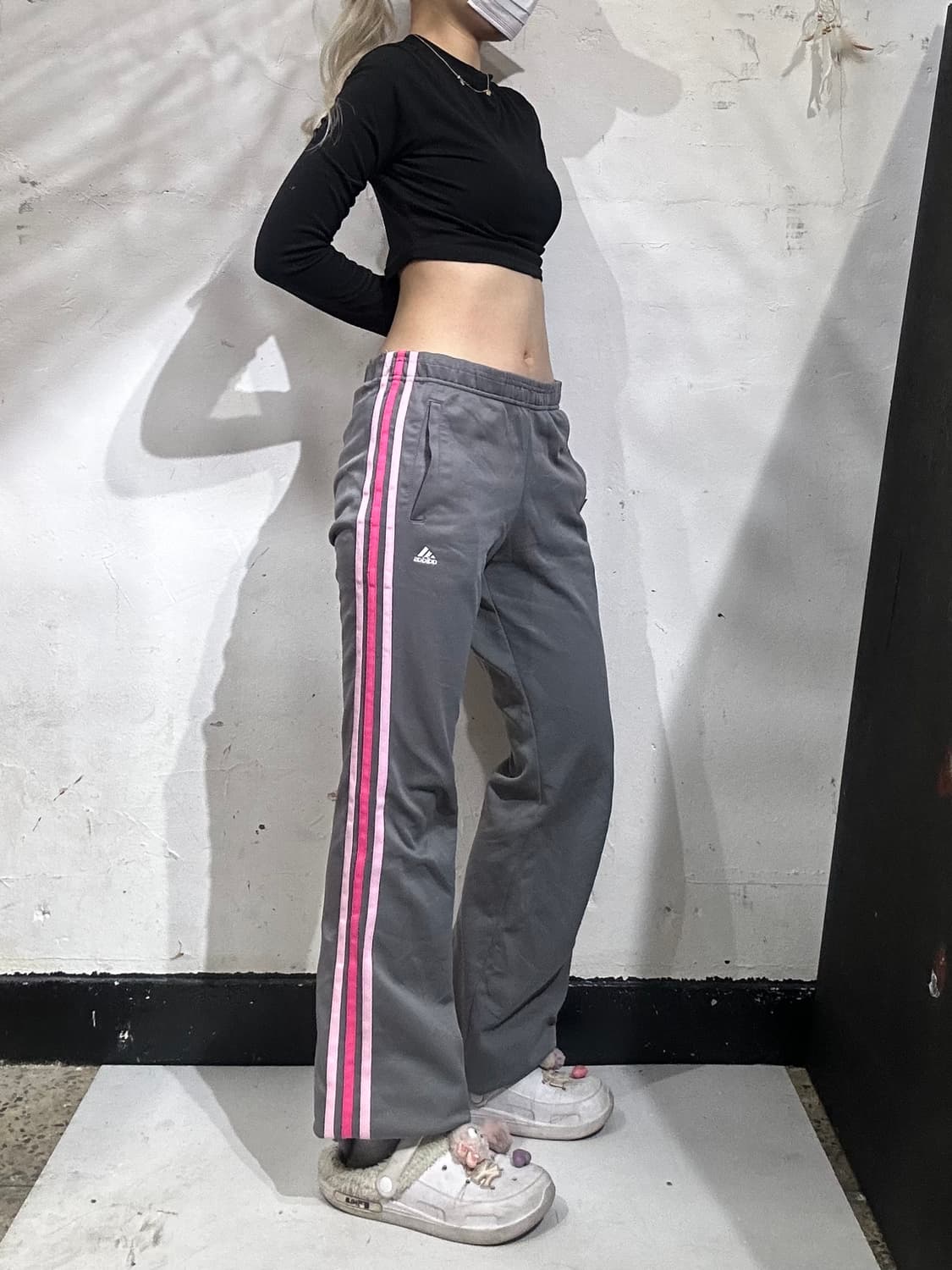 00s 아디다스 대장급 와이드 부츠컷 그레이 핑크 삼선 트레이닝 팬츠 M 상품이미지1
