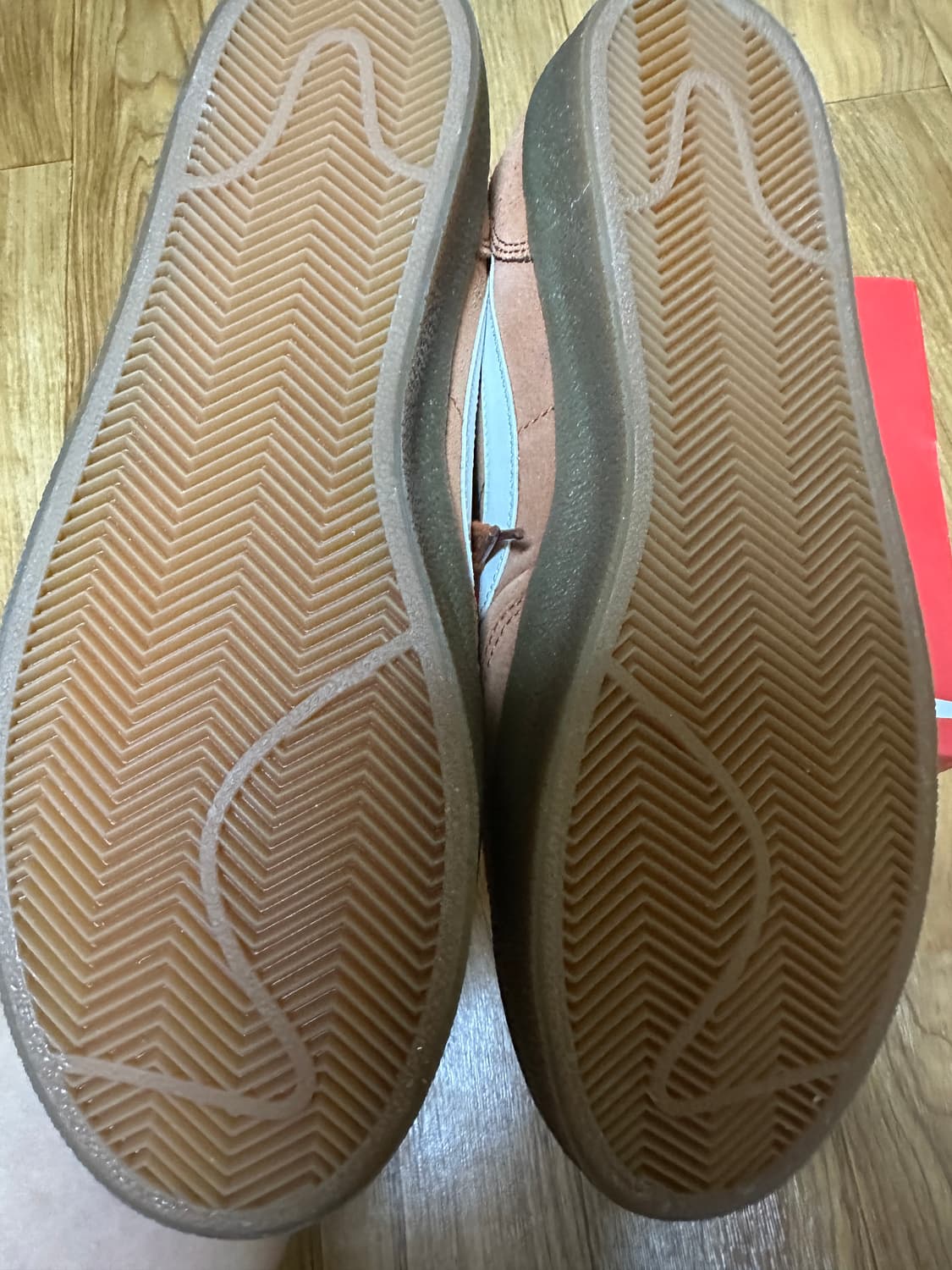 새상품) 나이키 킬샷2 브라운 265 사이즈 팝니다. 상품이미지3