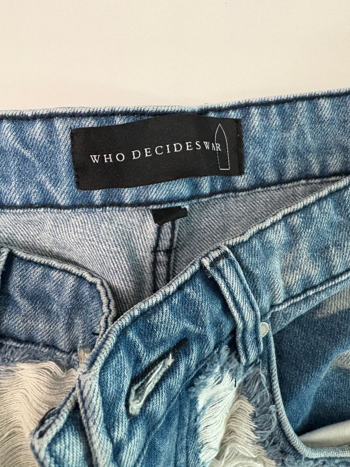 WHO DECIDES WAR 디스진 상품이미지2