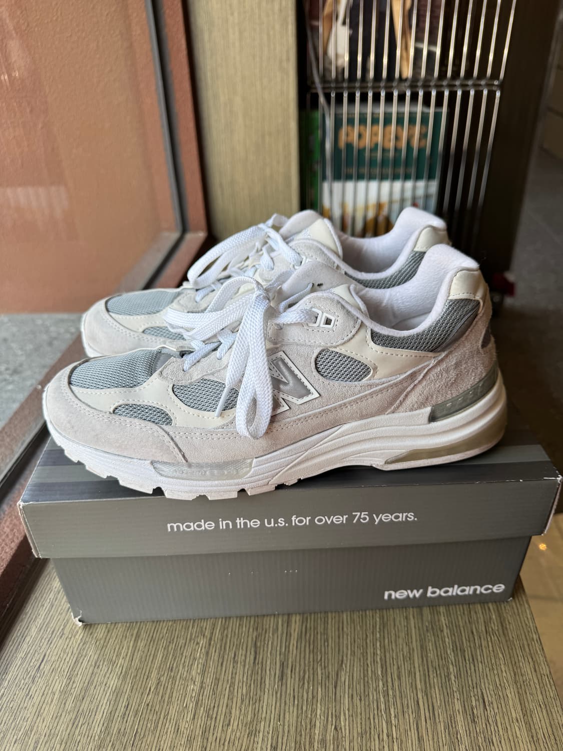 뉴발란스 992 화이트 실버 270 상품이미지2