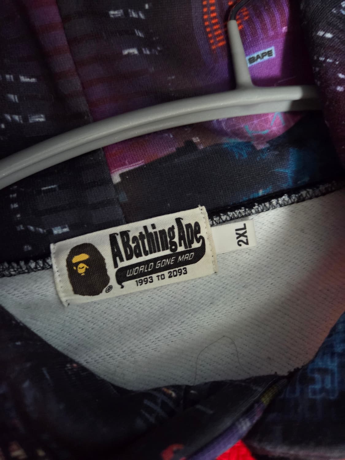 (희귀상품) 베이프 네온 도쿄 풀오버 후디 2XL 상품이미지4