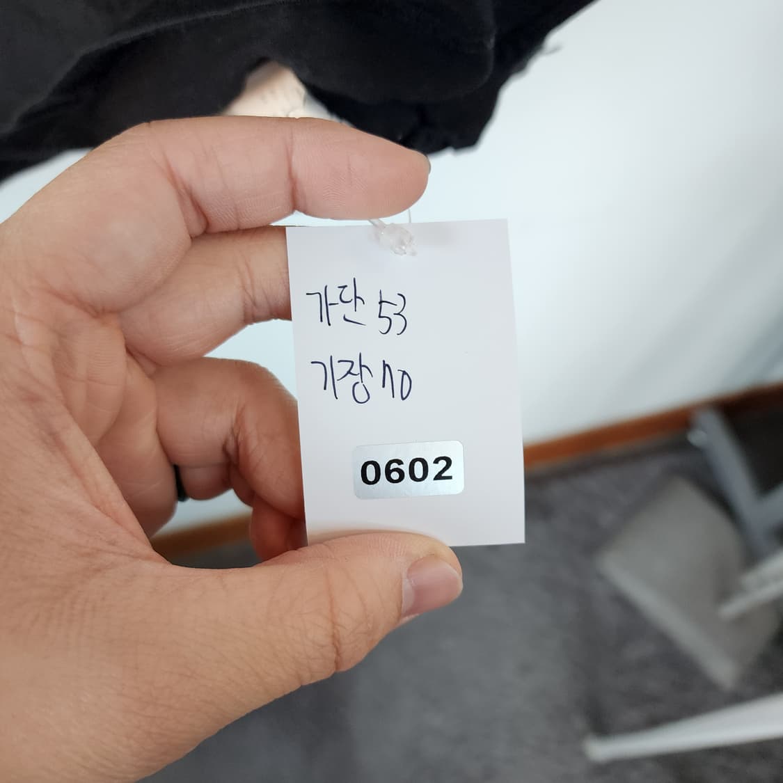 우영미 블랙 반팔 티셔츠 상품이미지7