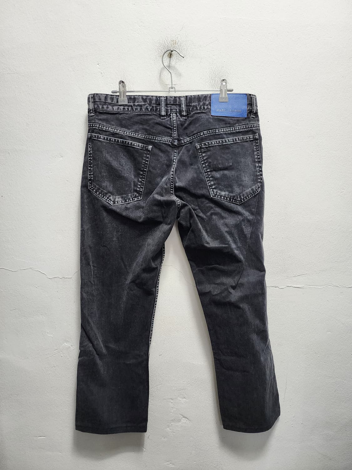 마크제이콥스 이태리 뉴클래식 블랙진 상품이미지1