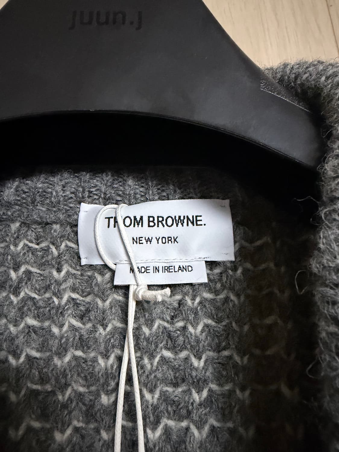 톰브라운 4bar 아이리쉬 울 니트 봄버 자켓 상품이미지6