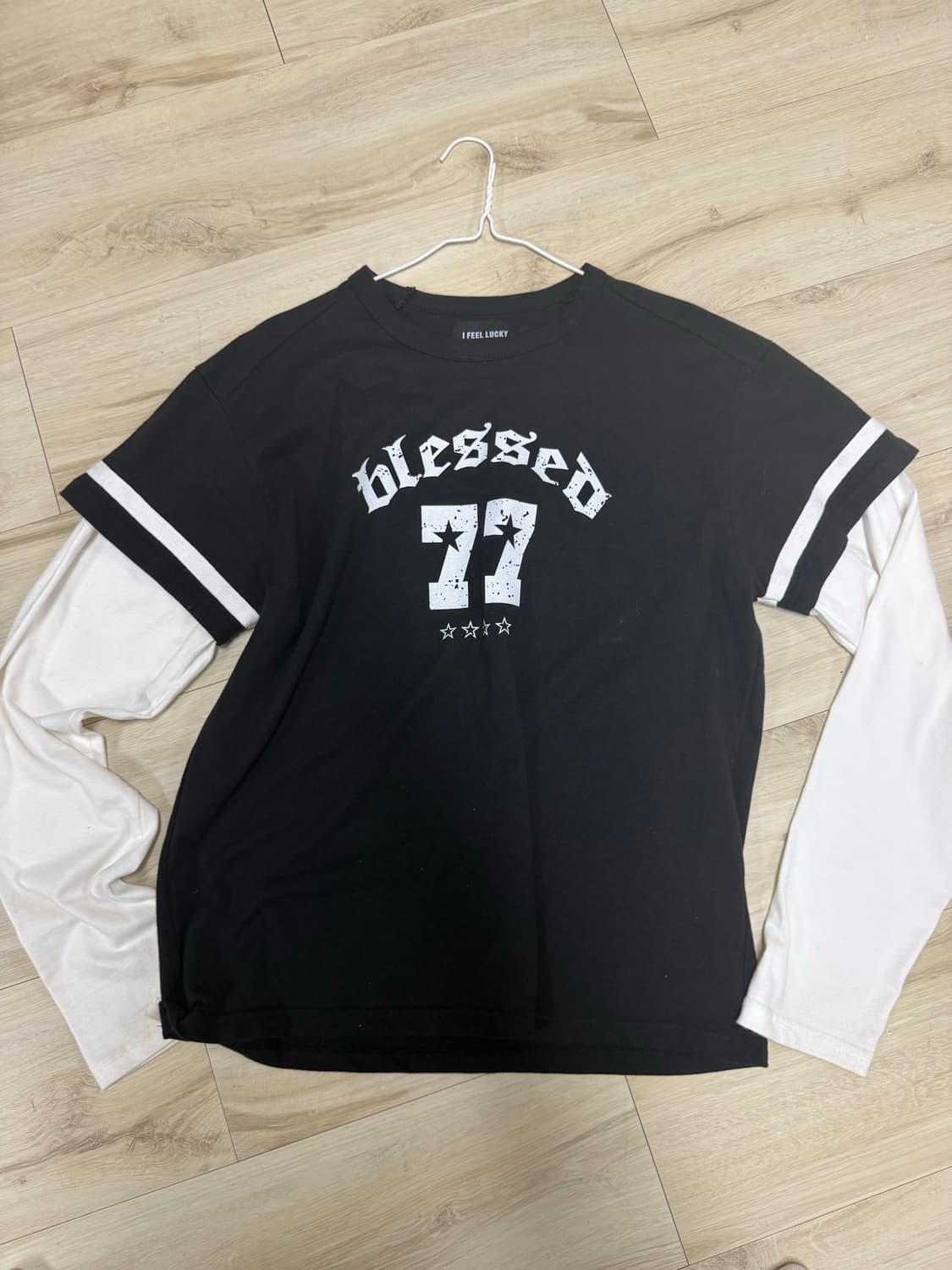 아이필럭키 77 layered tshirts black 상품이미지2