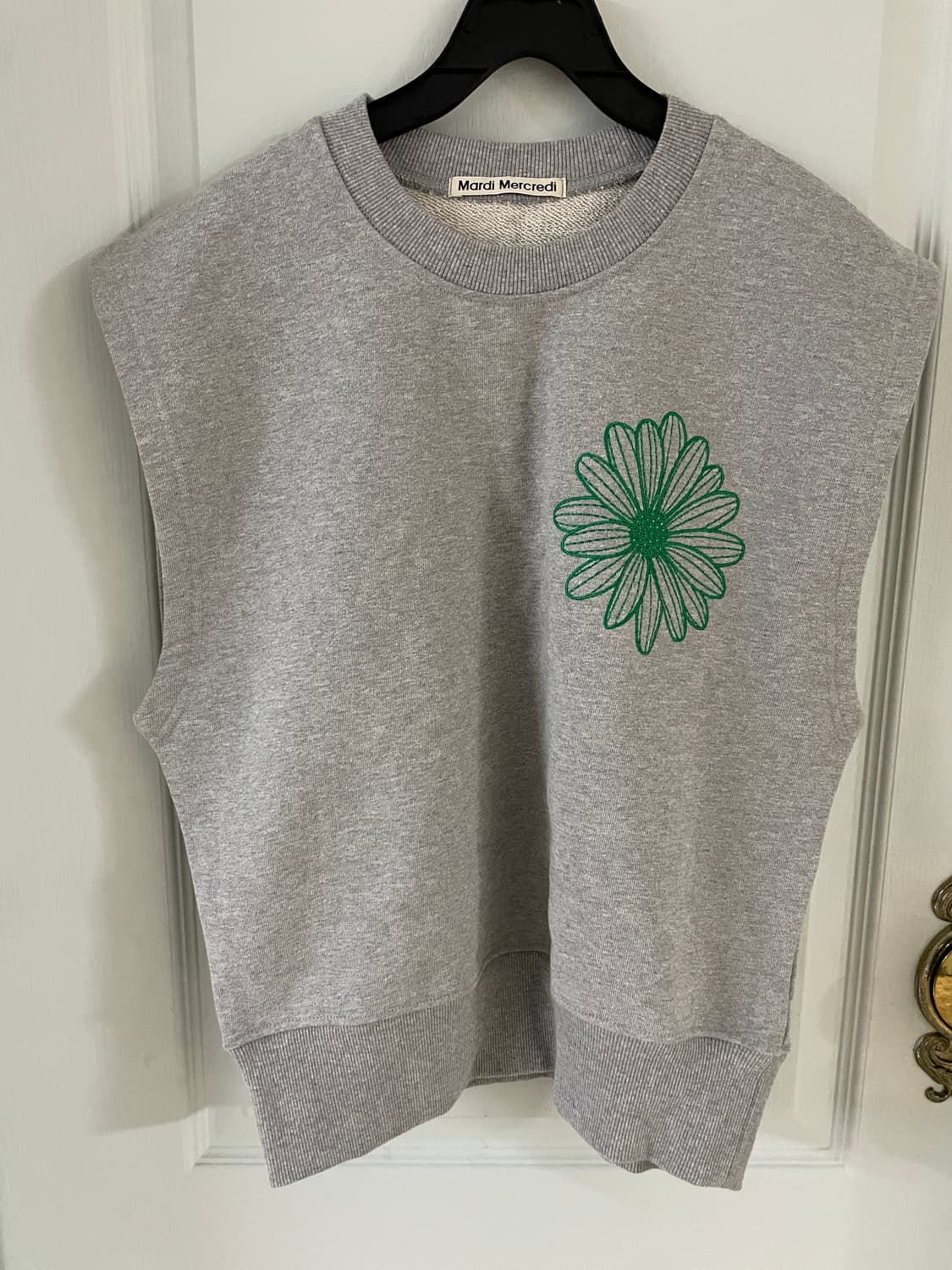 마르디 메크르디 데이지 베스트 스커트 셋업 세트 착샷있음 상품이미지1