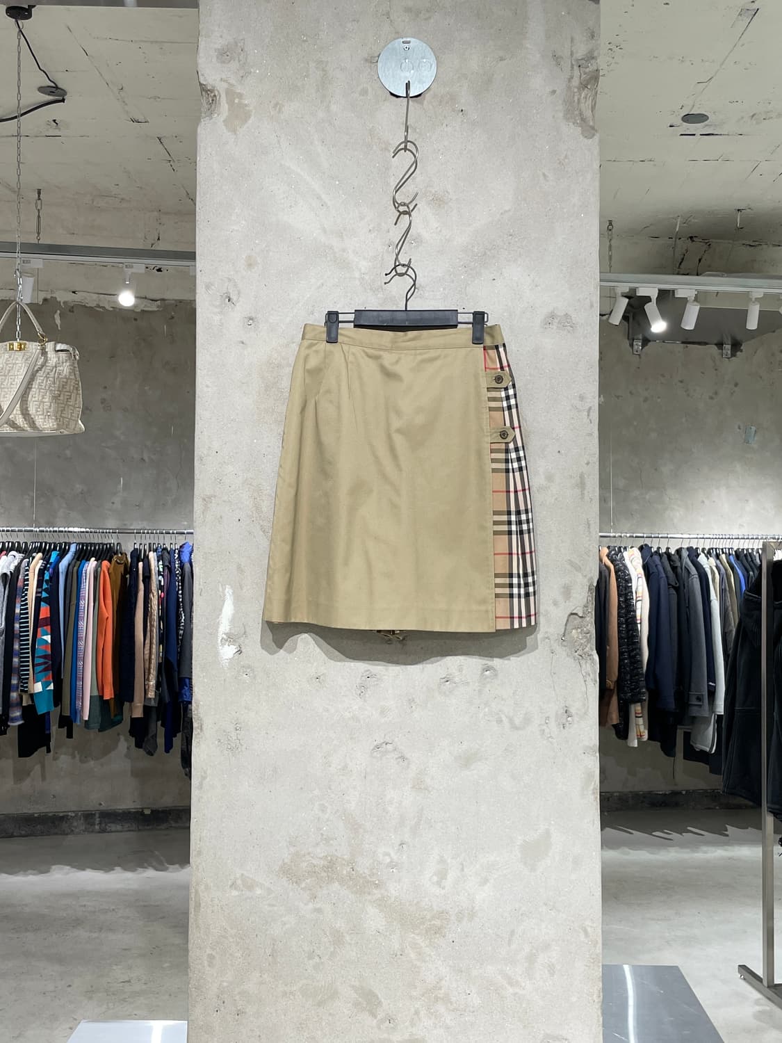 버버리 베이지 노바체크 도킹 랩 하프 팬츠 상품이미지1