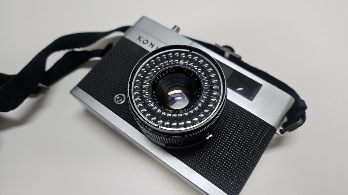 작례O 코니카 ee 매틱 + 코니시로쿠 헥사논 40mm 2.8 필름카메라 상품이미지7