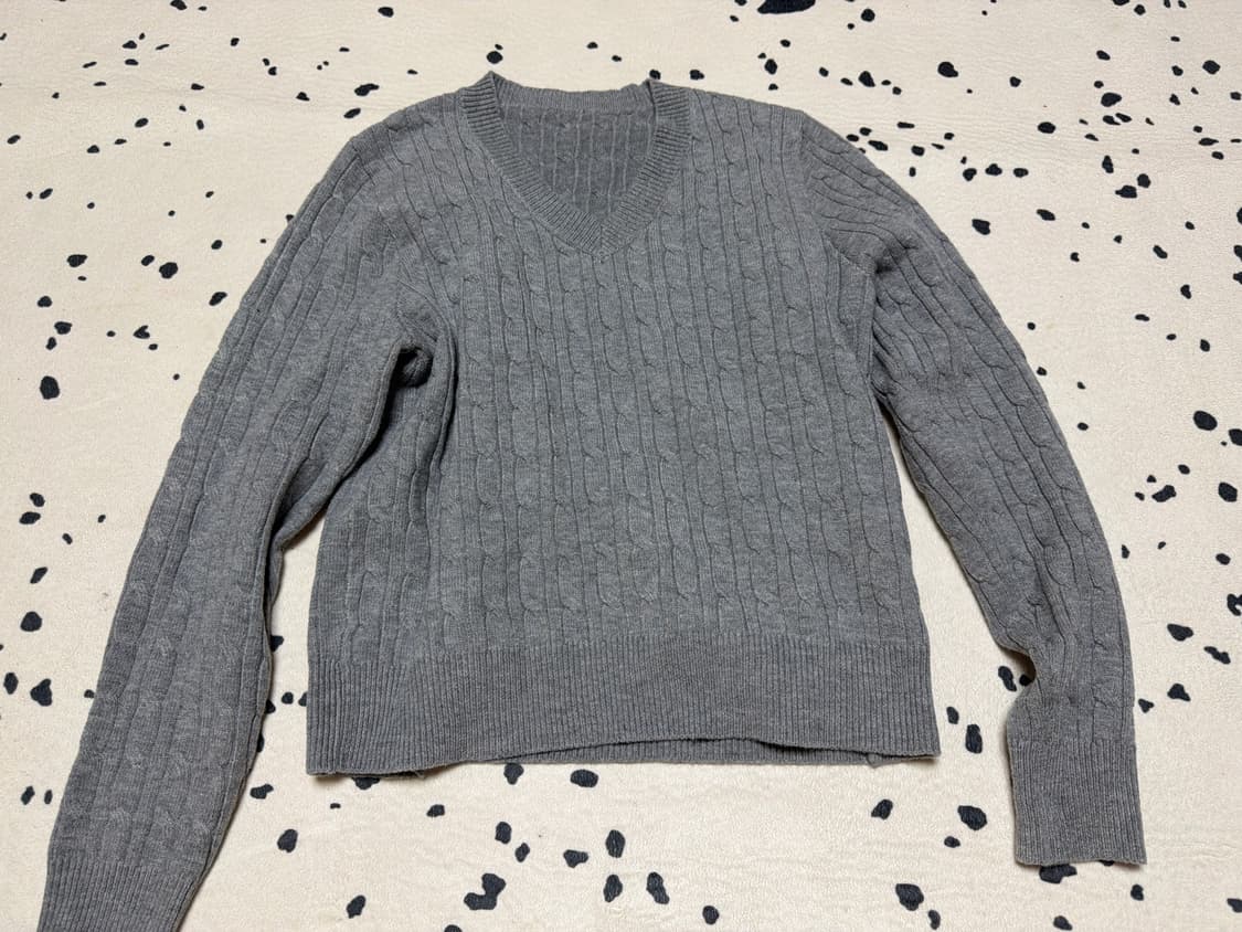 꽈배기 브이넥 니트 상품이미지3