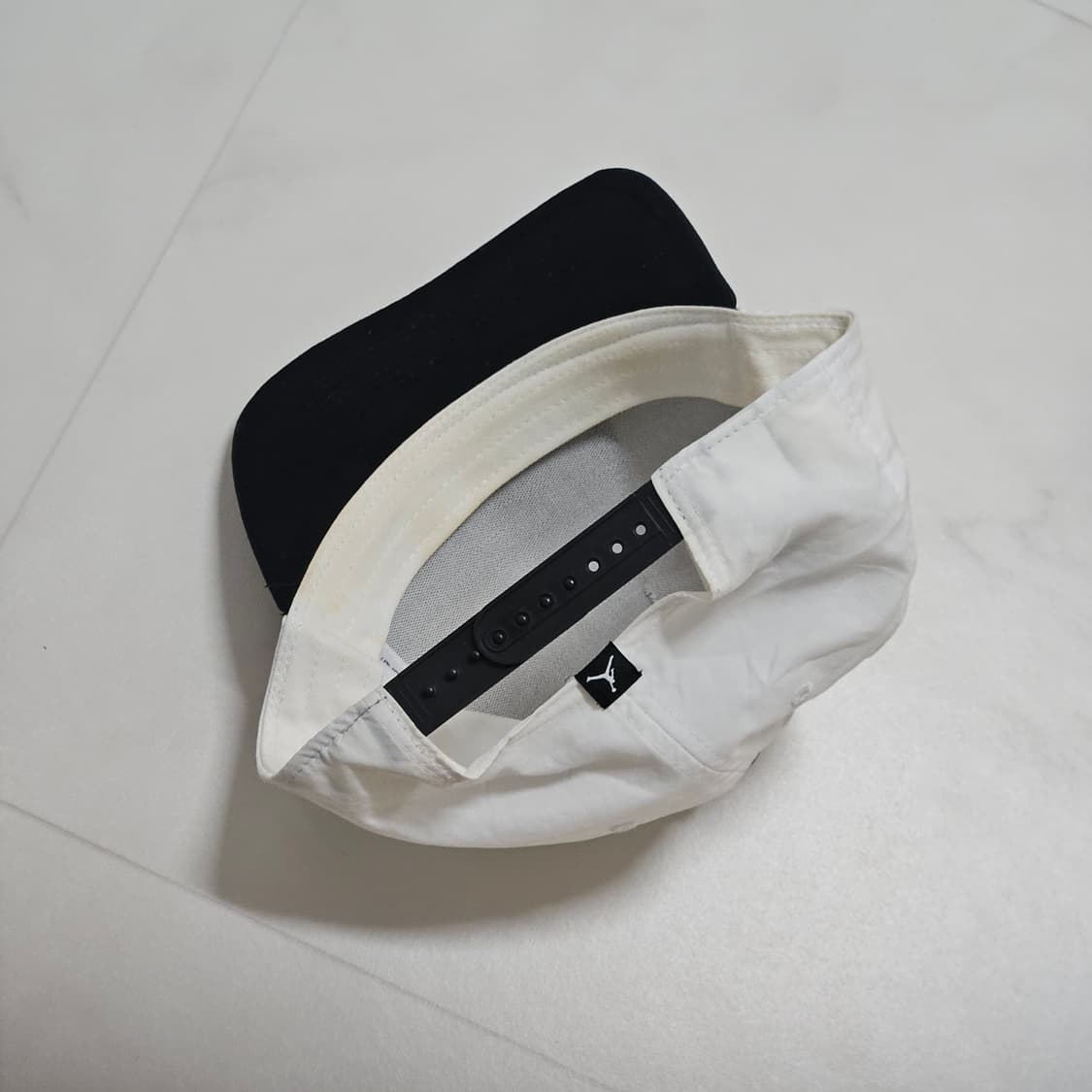 나이키 조던 점프맨 화이트 블랙 볼캡 상품이미지2