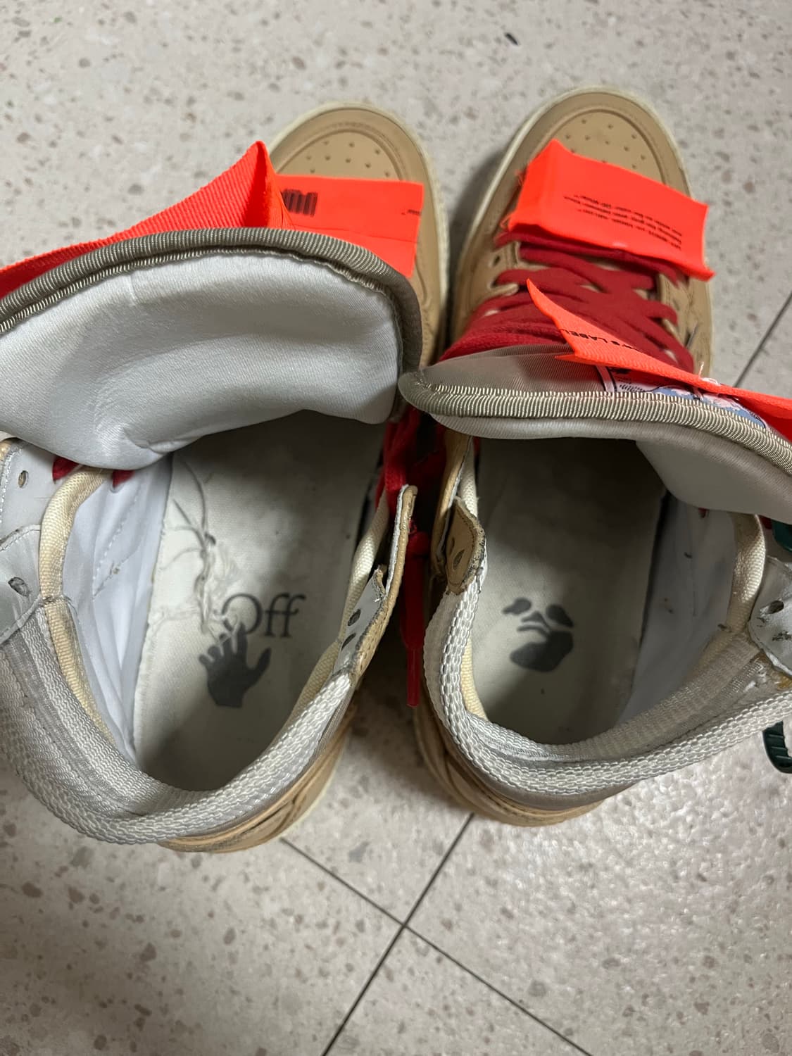 Off white  상품이미지2