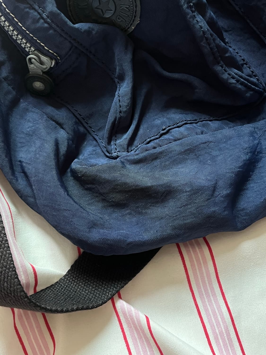 키플링 네이비 크로스백 상품이미지8