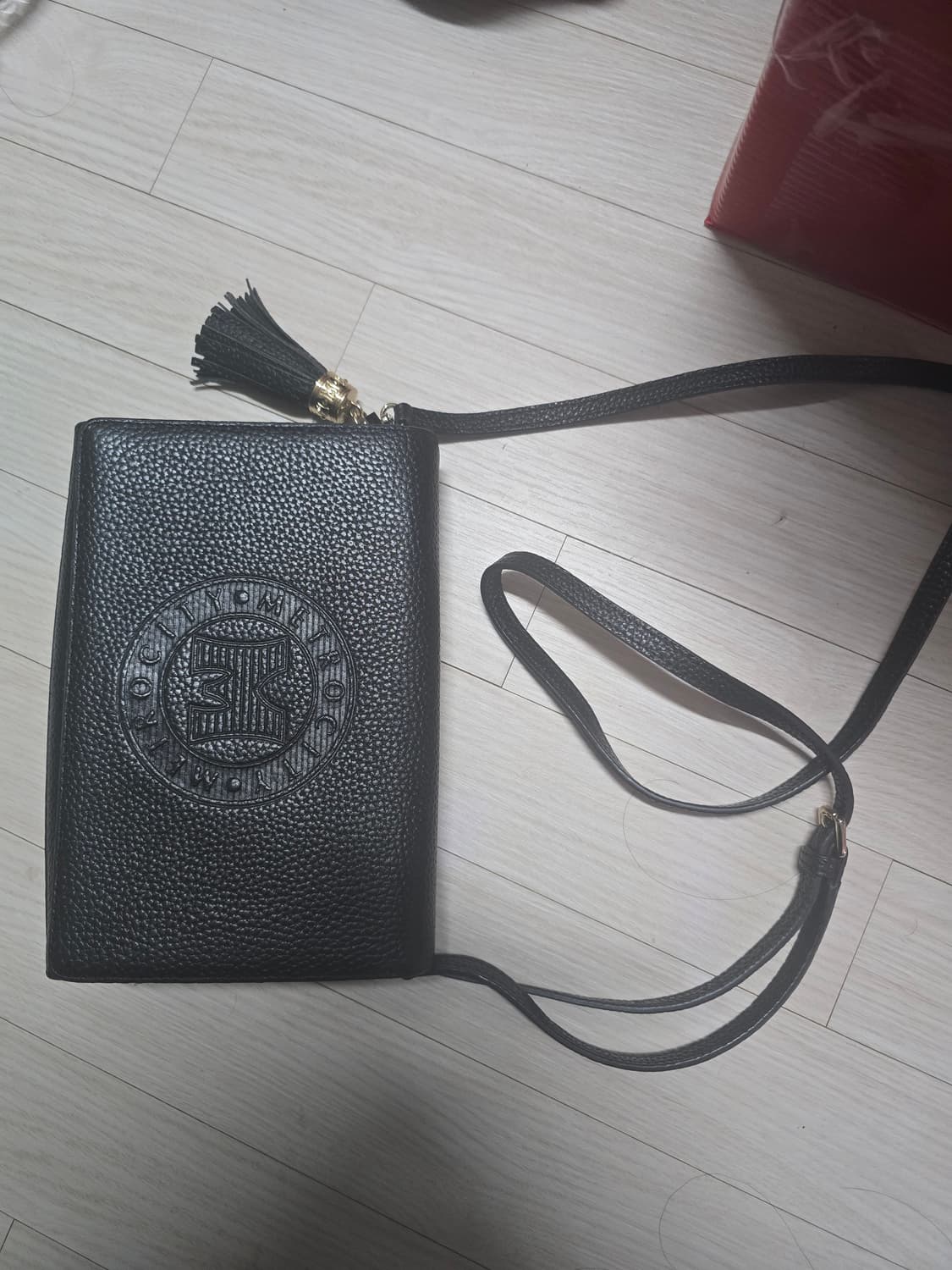 메트로시티 크로스백 상품이미지1