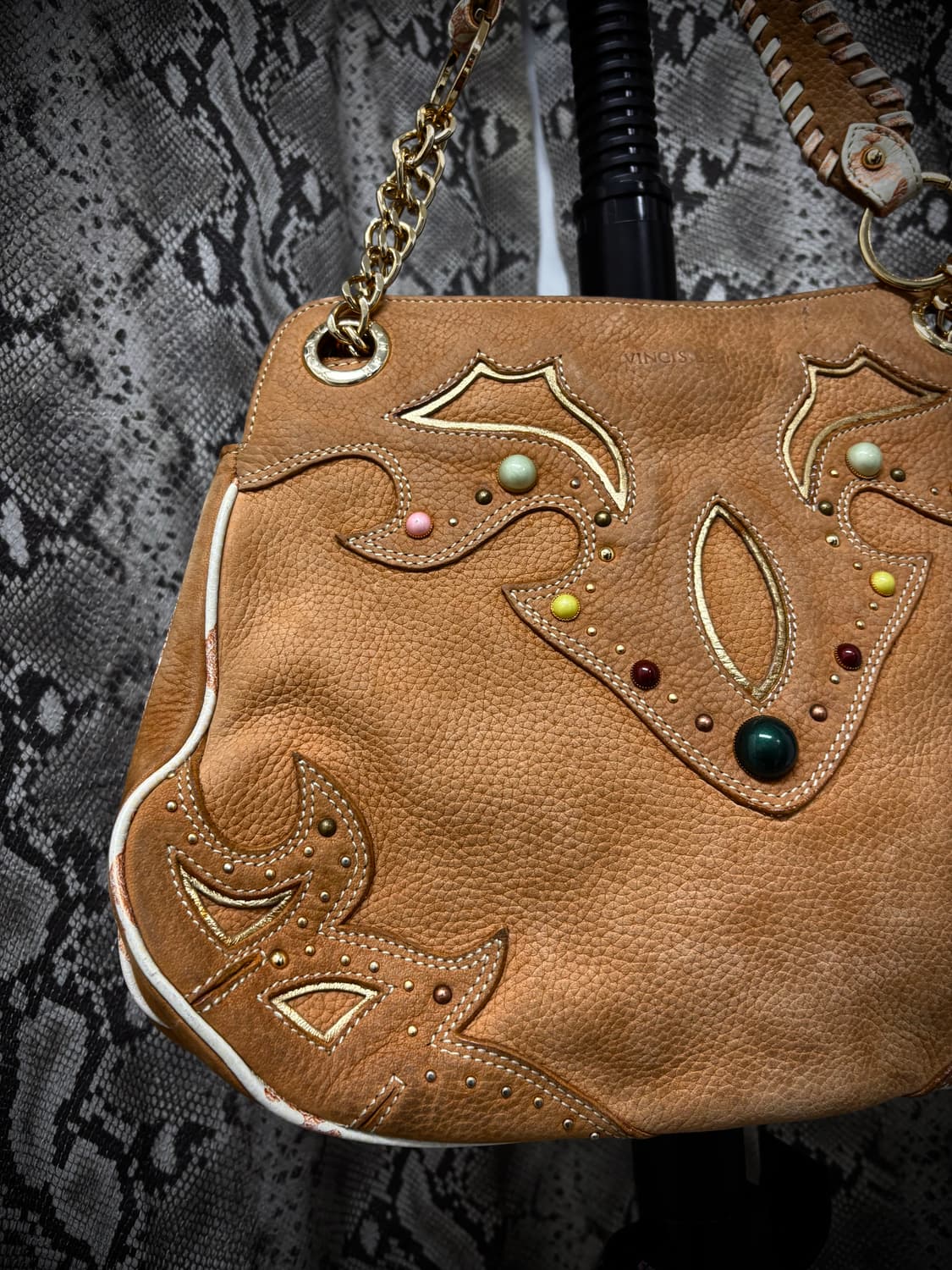 VINCIS BENCH Tribal ethnic Studded Leath 상품이미지2