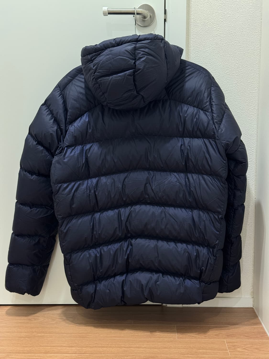 [새상품급] 파타고니아 멘즈 피츠 로이 다운 후디 L 상품이미지2