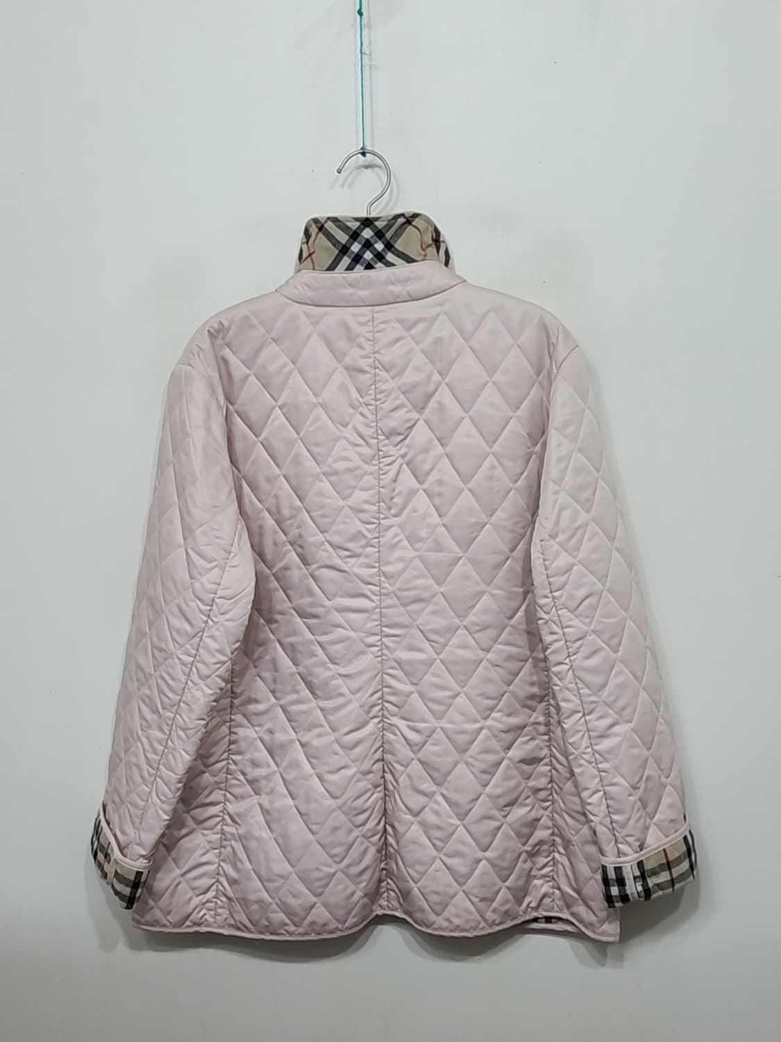 (XL) 버버리 퀼팅자켓 핑크 누빔점퍼 안감노바체크 영국판  상품이미지10