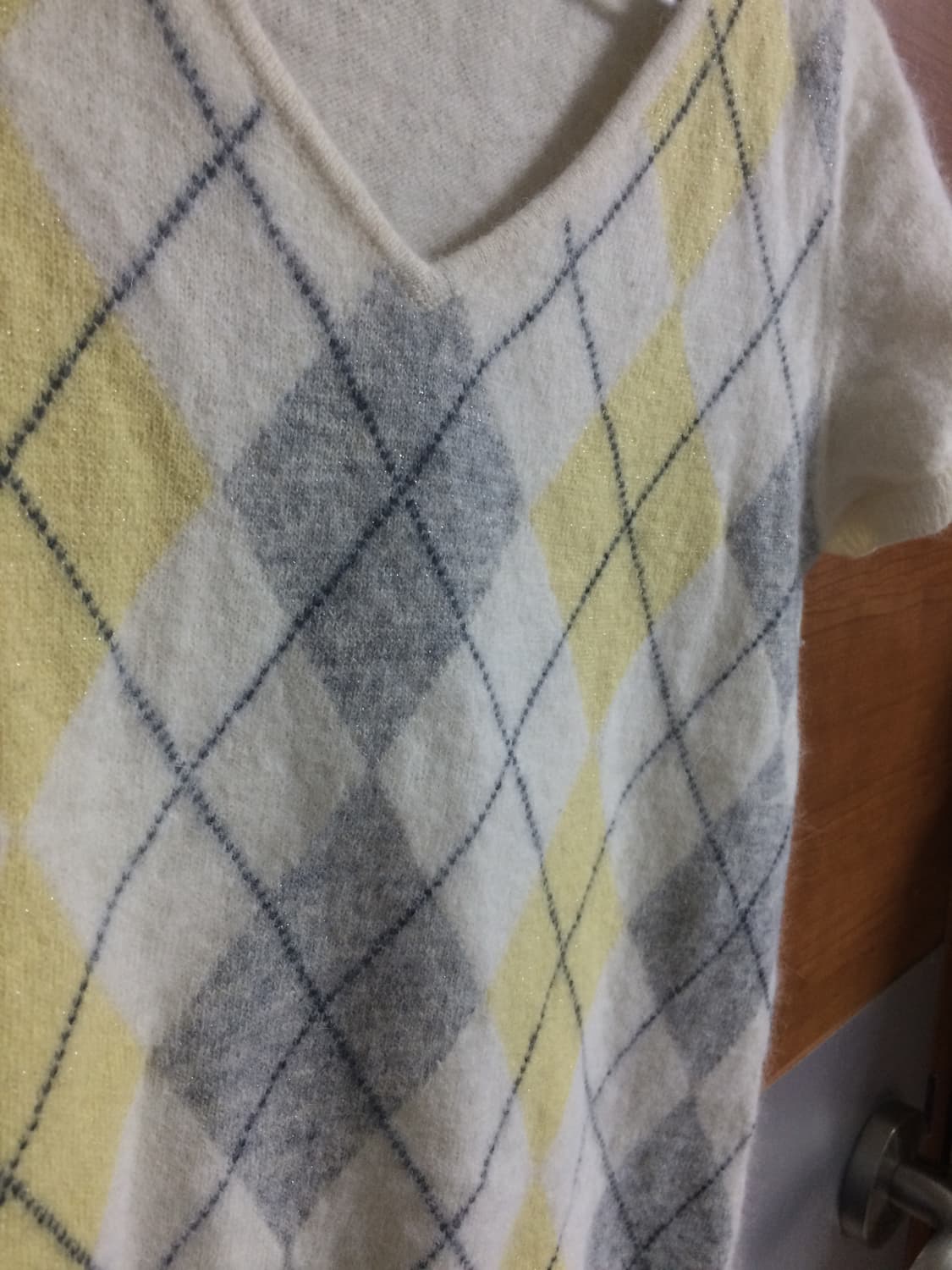 아가일 브이넥 반팔 니트 상품이미지2