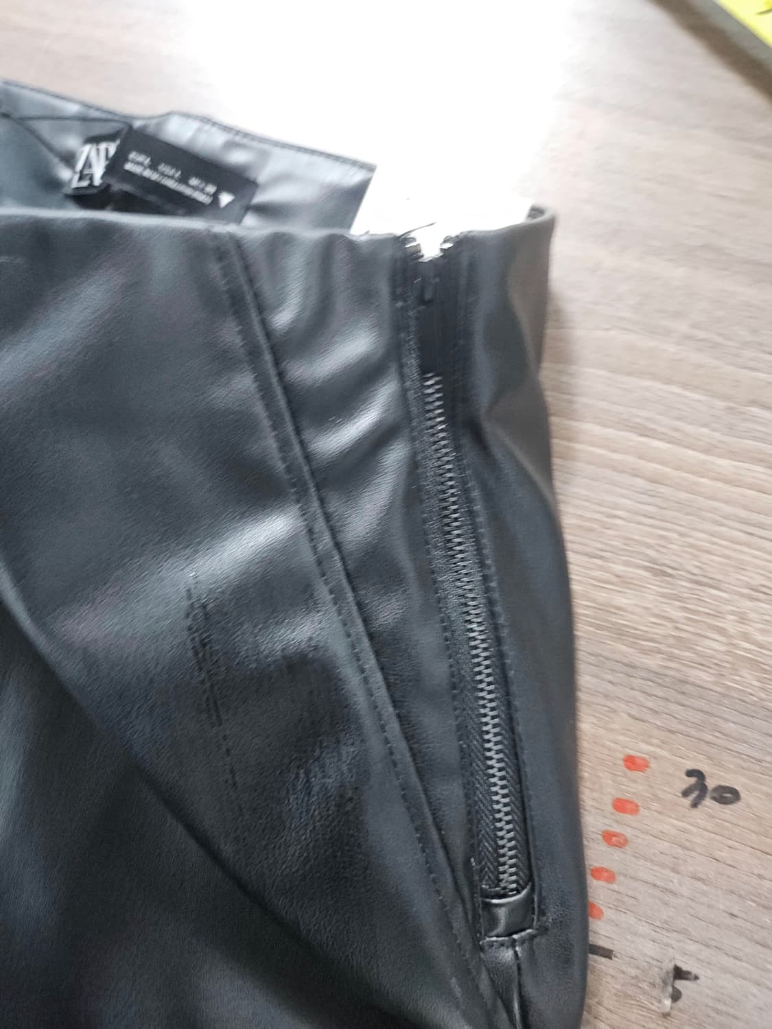 자라 블랙 레더 팬츠  L 사이즈 상품이미지5