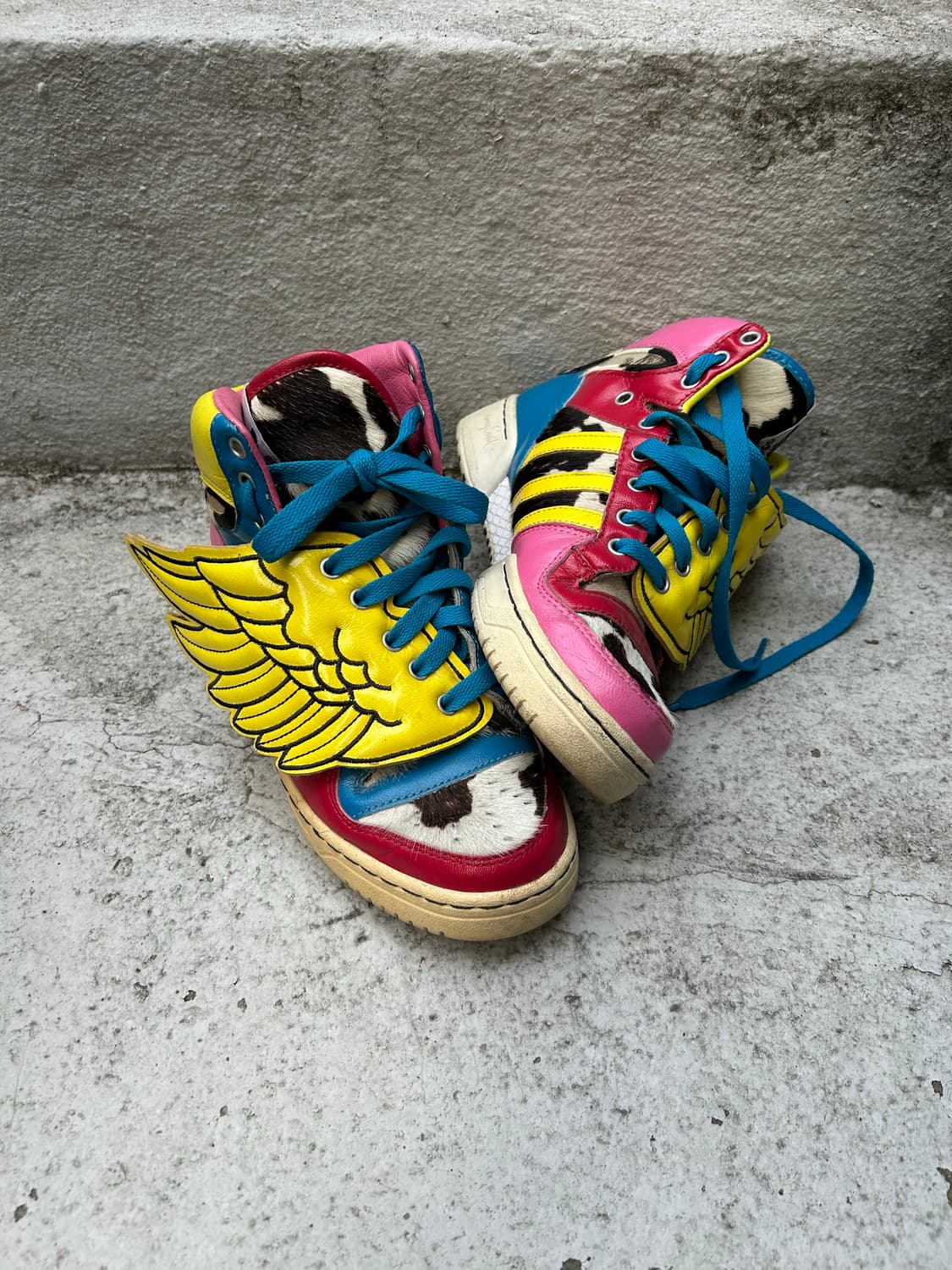 아디다스 X 제레미스캇 2NE1 윙 하이탑 스니커즈 상품이미지1