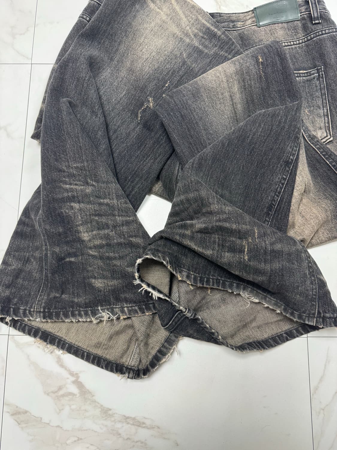 Undermycar wrinkled gray washed flare 상품이미지8