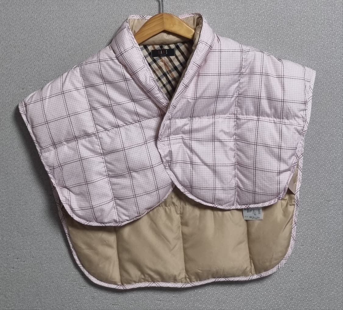 실측 M (66) 닥스 핑크 체크 덕다운 어깨 판초 상품이미지1