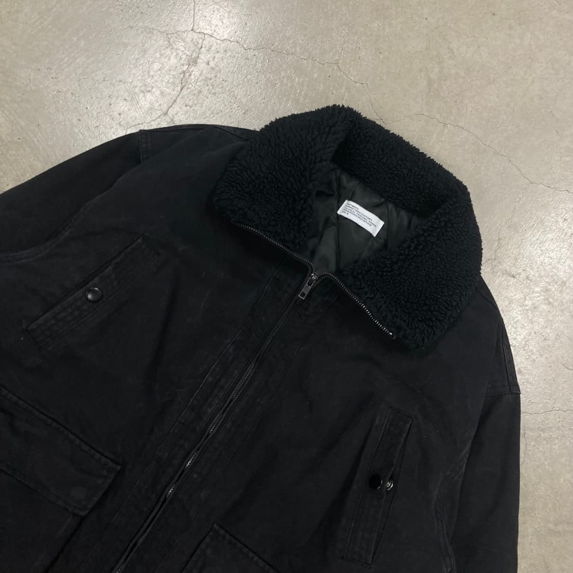 파르티멘토 블랙 컬러 멀티 포켓 덱 자켓 상품이미지2