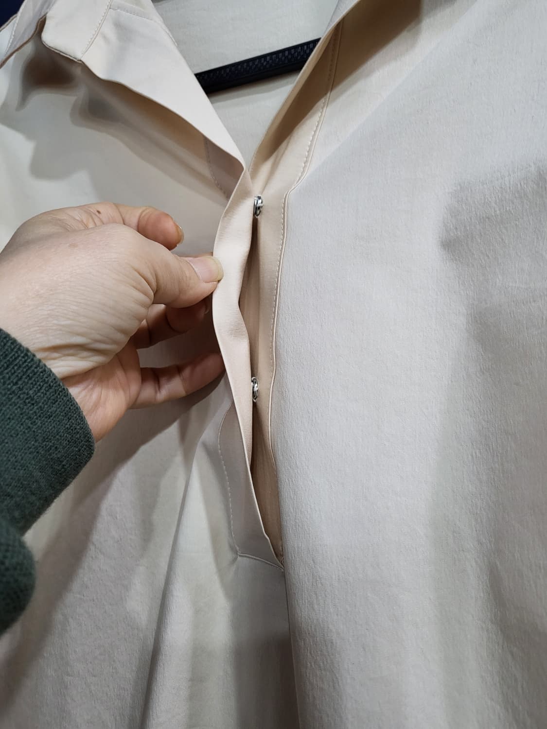 BOWEN 보웬 브이넥 카라 셔링 롱원피스 상품이미지3