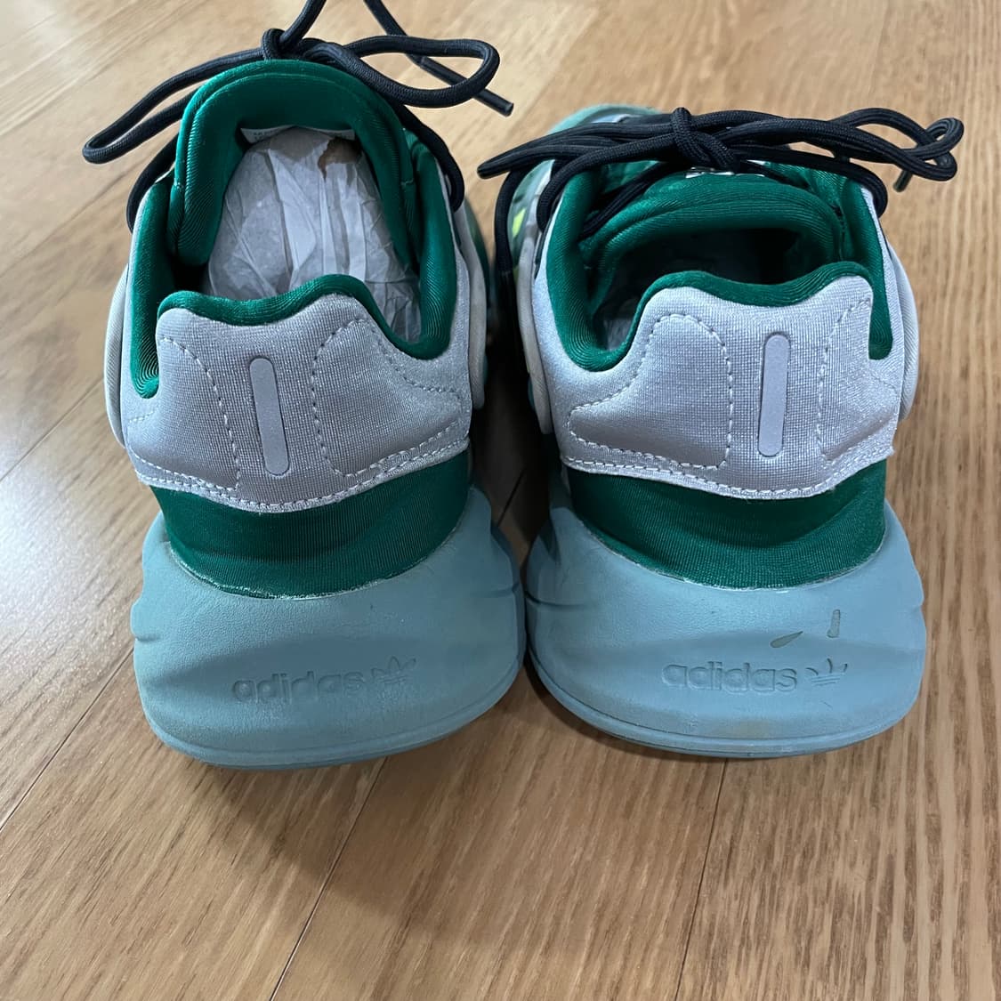 아디다스 오젤리아 스니커즈 235 상품이미지4