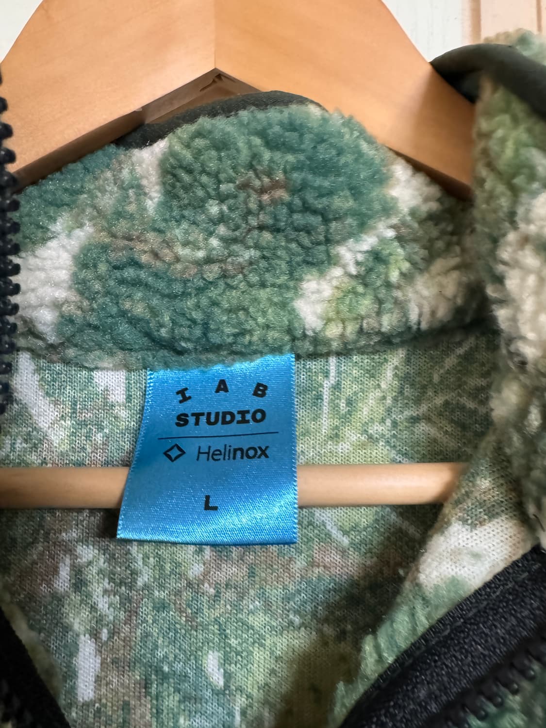 아이앱 스튜디오 x 헬리녹스 자카드 하프 집업 북한산(L) 상품이미지3