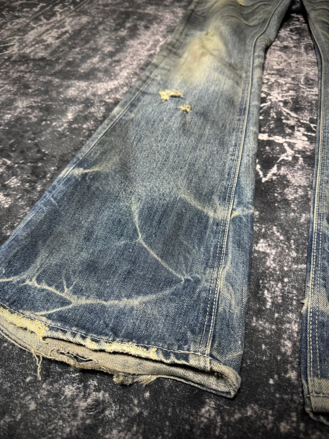 Fuga pierced distressed boots cut denim 상품이미지3