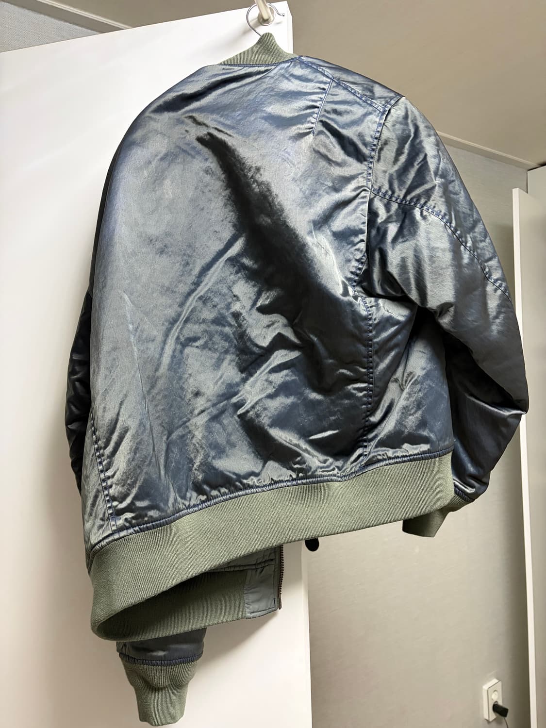 디스이즈네버댓 알파 MA-1 건메탈 m사이즈 s급 상품이미지4