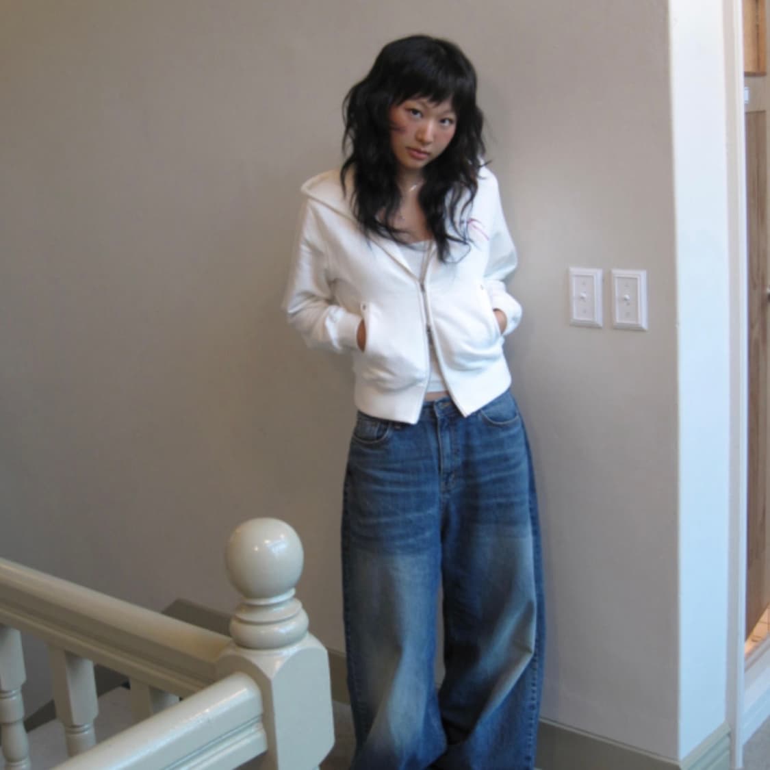 사우다지클럽 아일렛 후드집업 화이트 상품이미지2