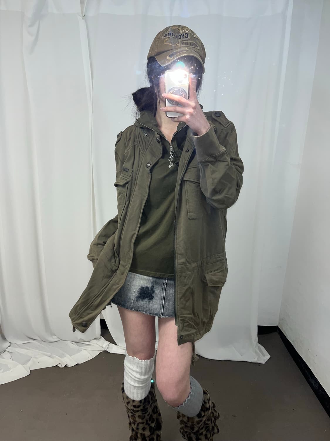 Bang Bang 00‘s 카키 집업 상품이미지1