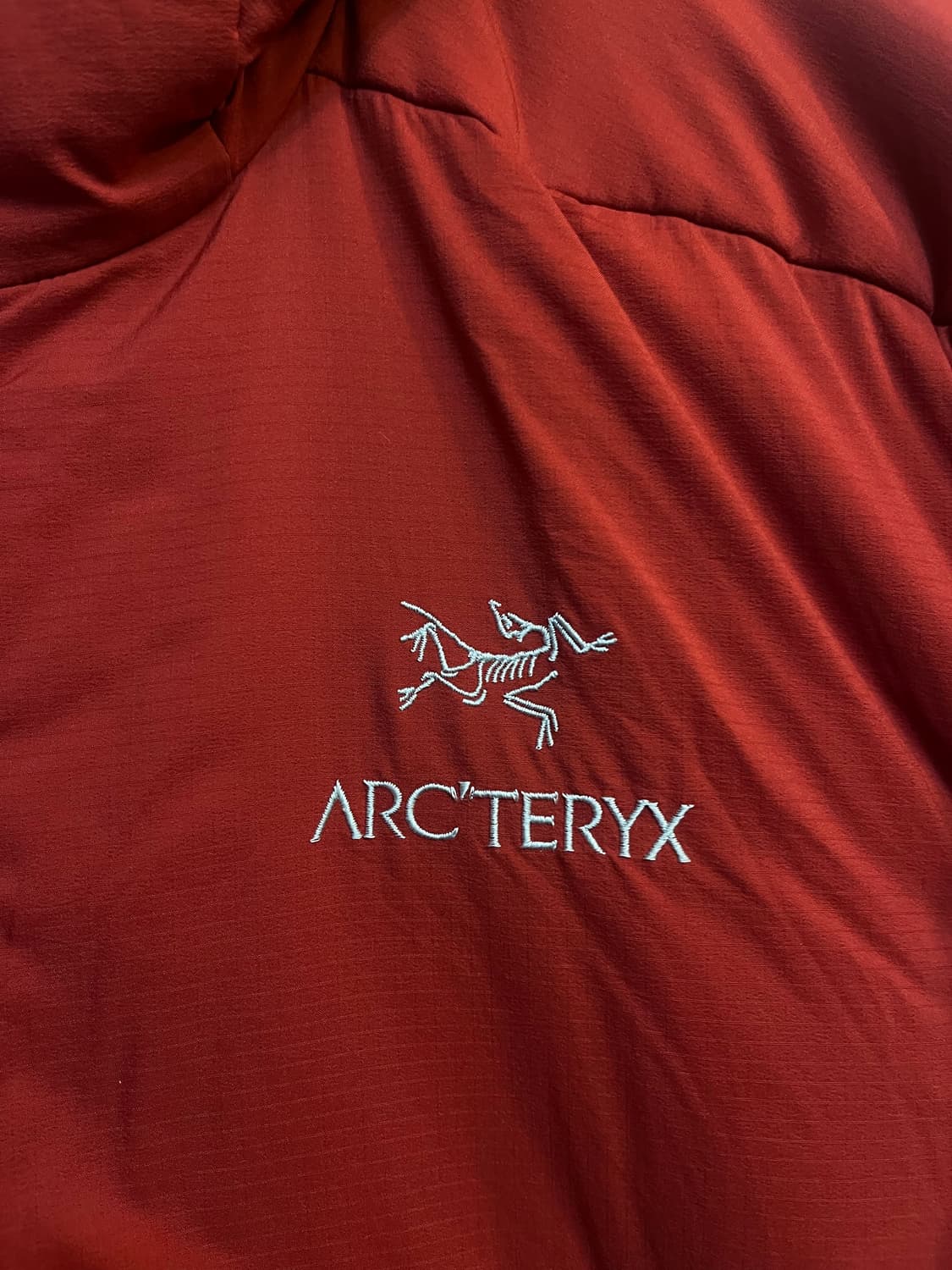 아크테릭스 아톰 ar 보르도 L 사이즈 팝니다 상품이미지4