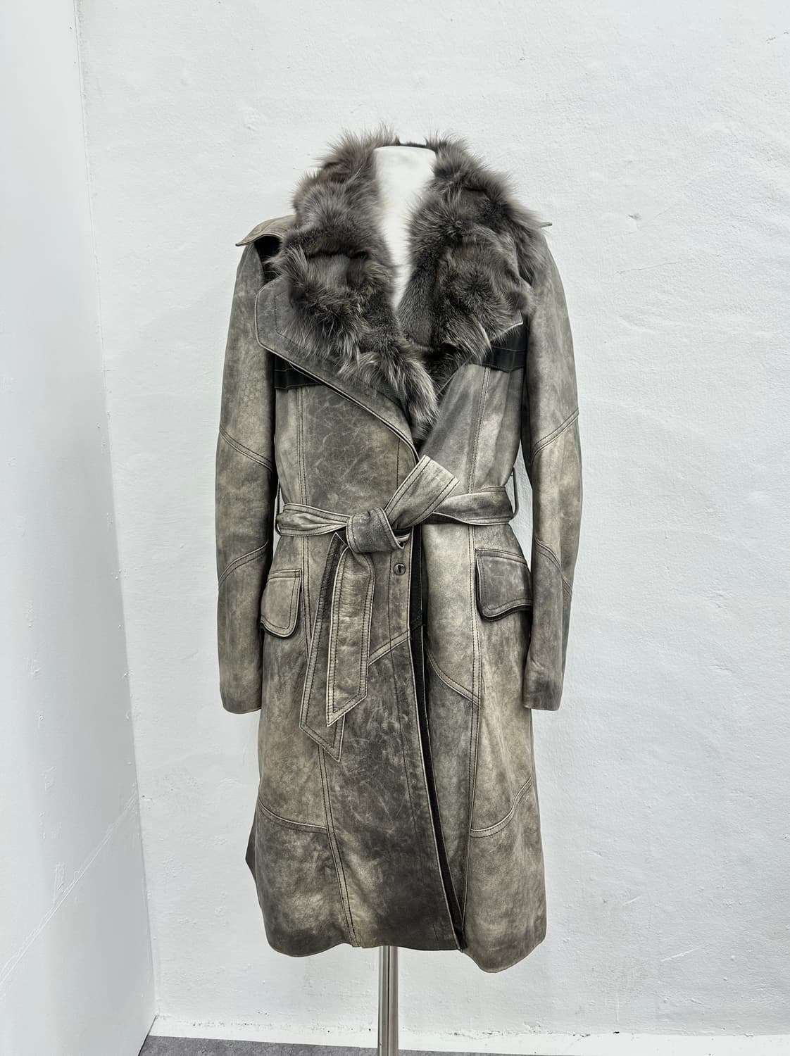 Fox fur trimming leather jacket 상품이미지9