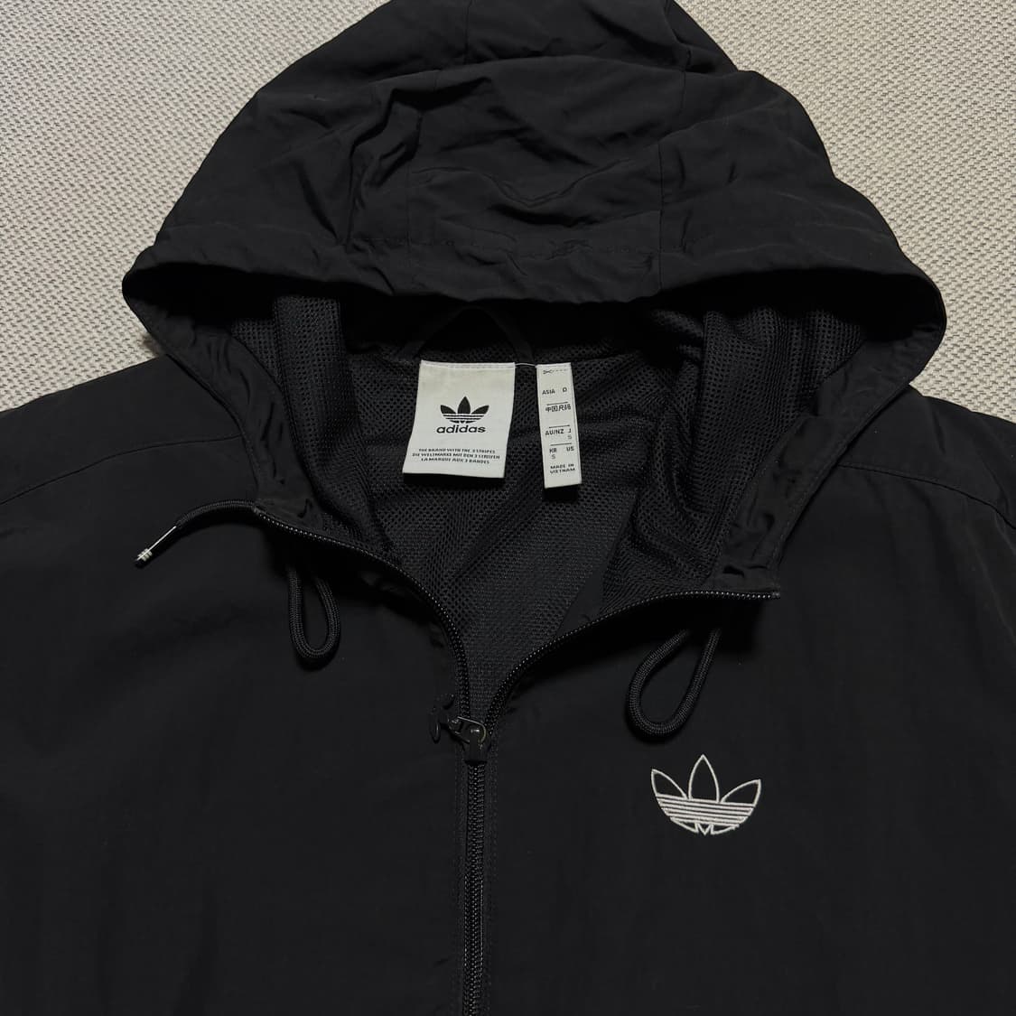 아디다스 오리지널 사이드 로고 바람막이 상품이미지2