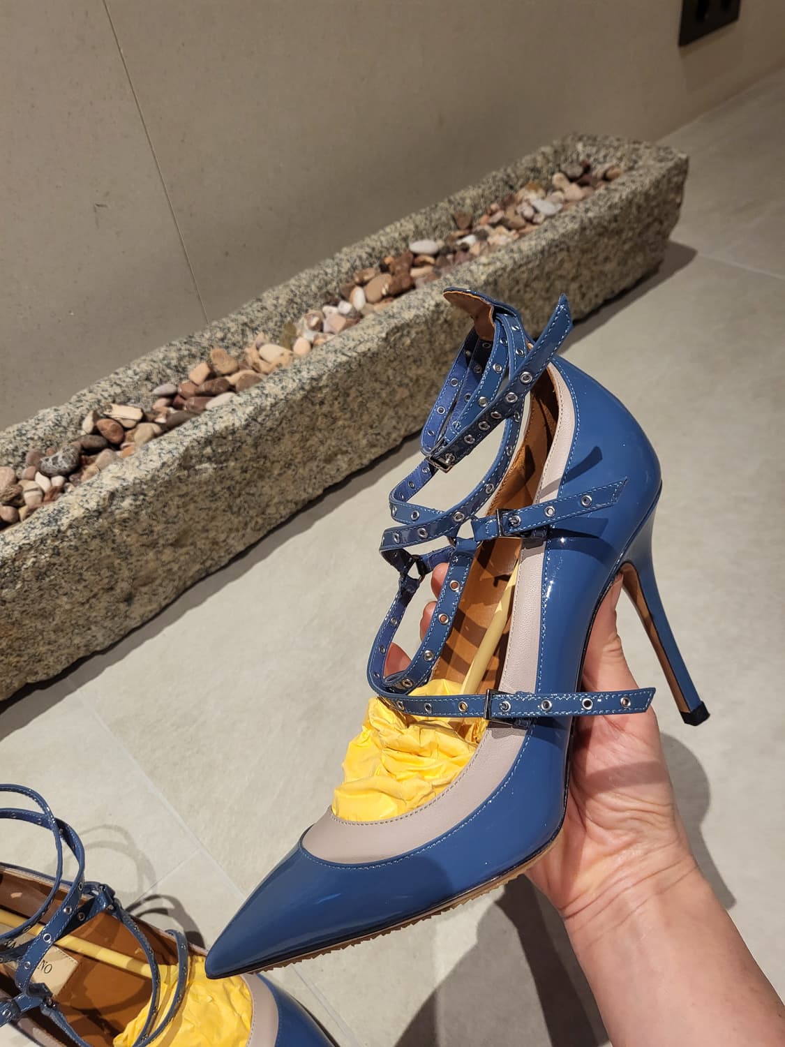 발렌티노 가라바니 블루스터드 힐 38사이즈(250) 상품이미지6