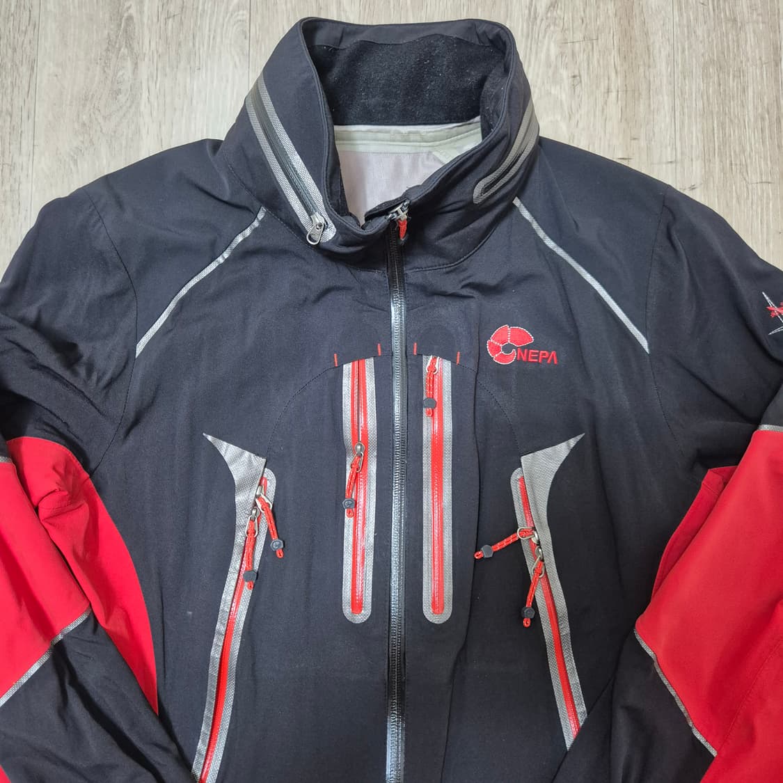 네파 프로텍션 투톤 바람막이 집업자켓  상품이미지2