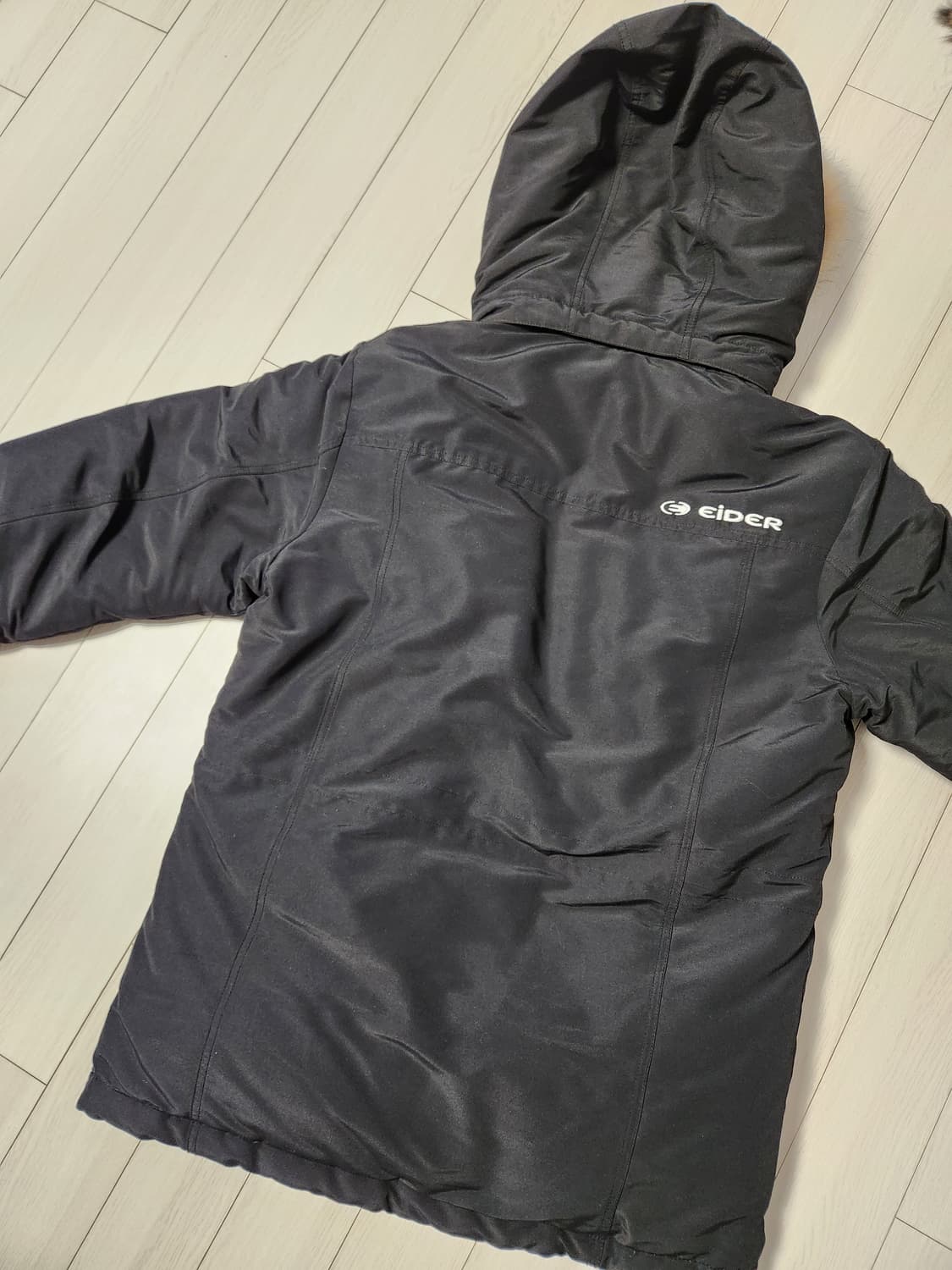 아이더 캐주얼 다운 패딩 자켓 사이즈100(L)

오염 하자없이 깨끗해요 상품이미지7