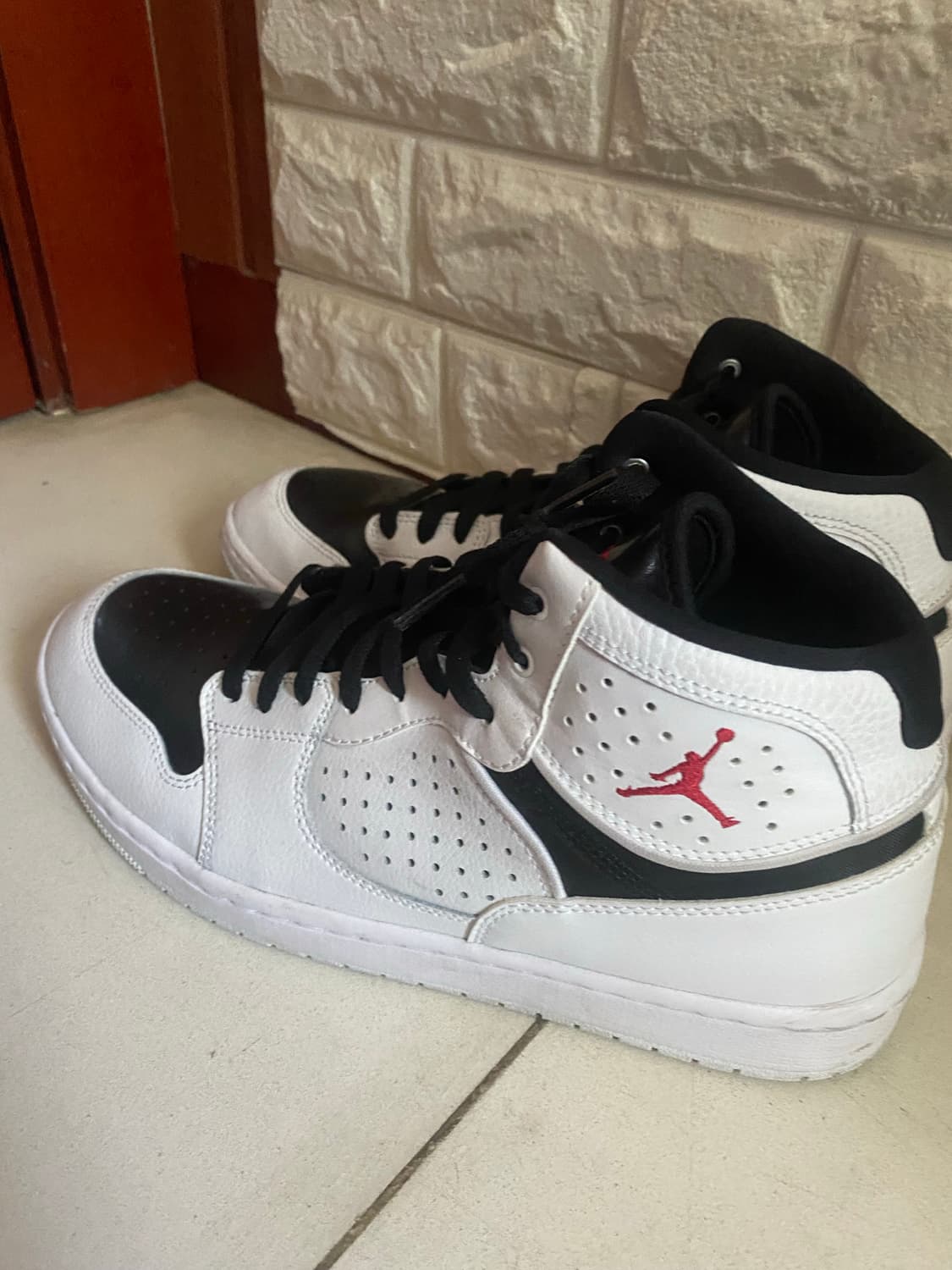 나이키 에어 조던 1 미드 (Air Jordan 1 Mid) 상품이미지2