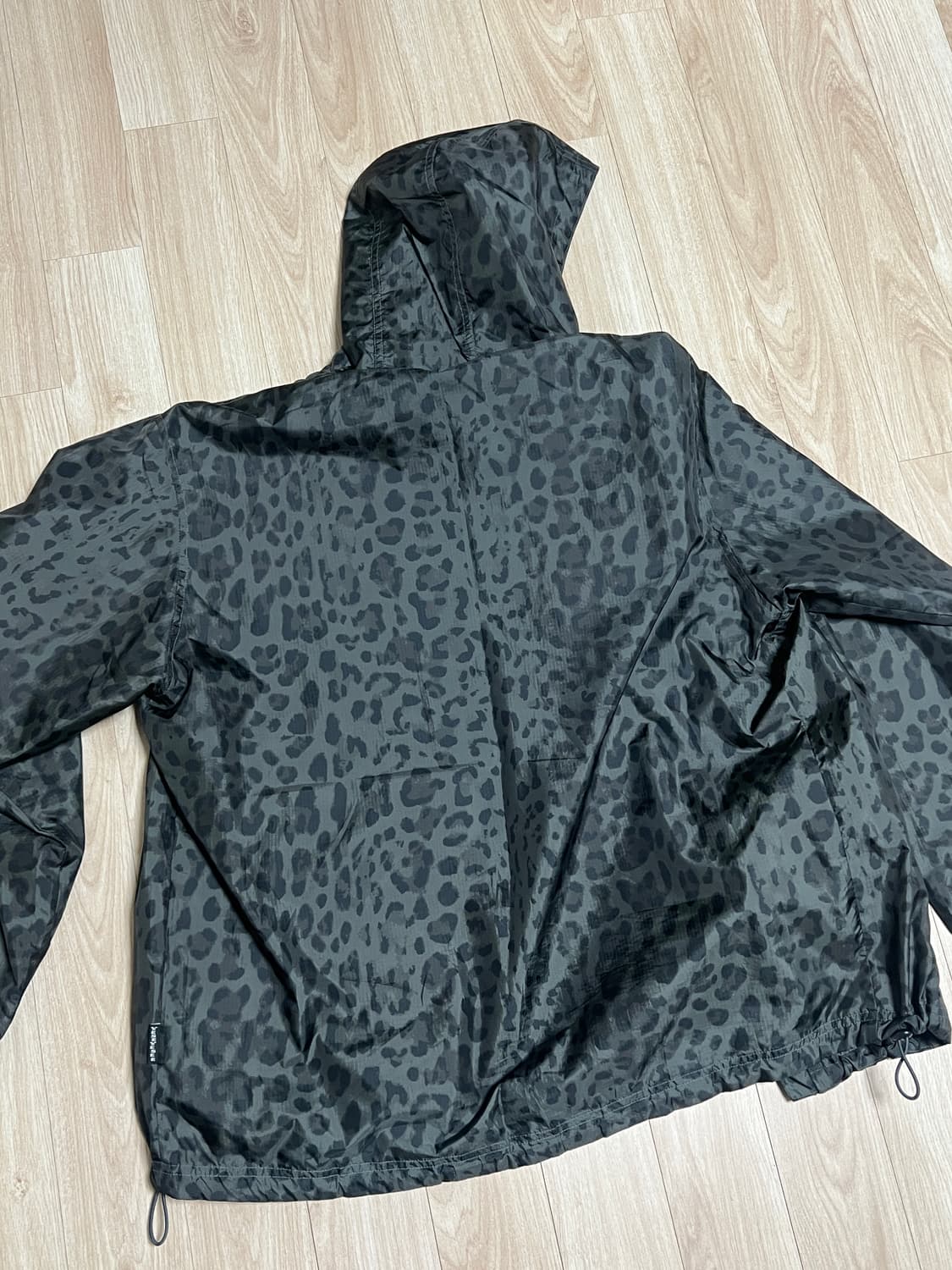 예스아이씨 레오파드 바람막이 M 상품이미지2