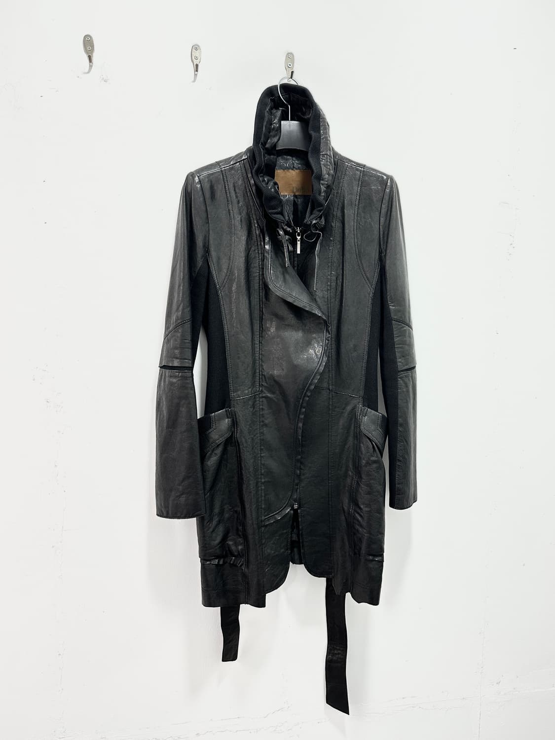 DOHO asymmetric cut sheepskin leather hi 상품이미지2