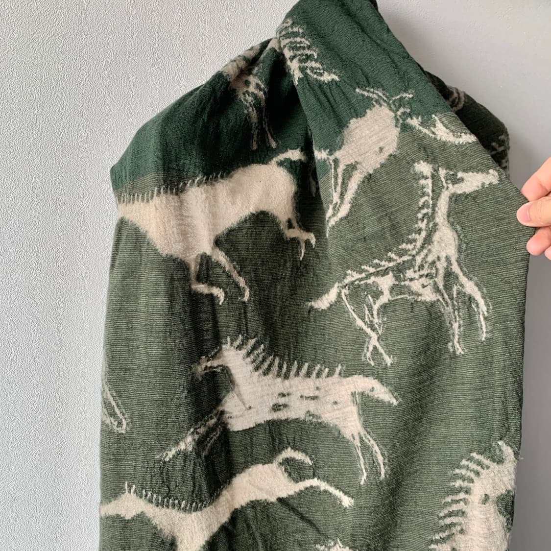 크로켓 울 인디언 홀스 페인팅 머플러 상품이미지5