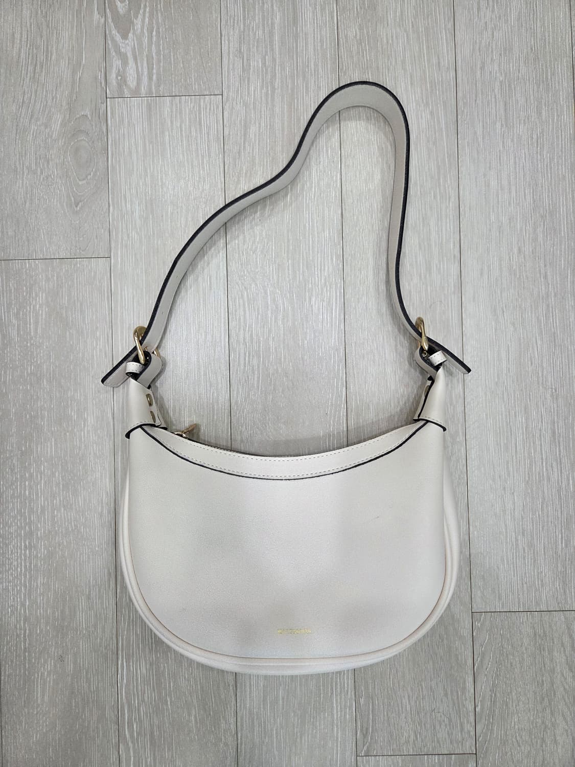 에크릿 하프문솔더백 상품이미지2