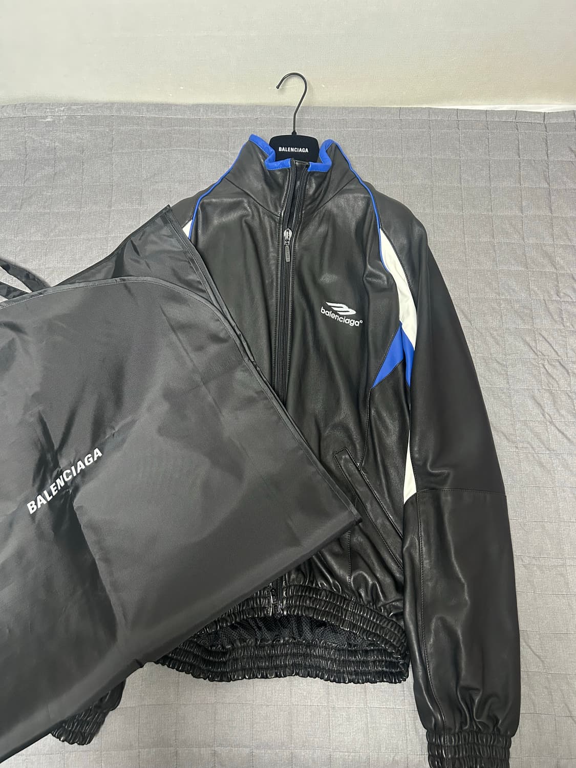 [1] 발렌시아가 3B 아이콘 로고 트랙 레더 가죽 자켓 상품이미지1