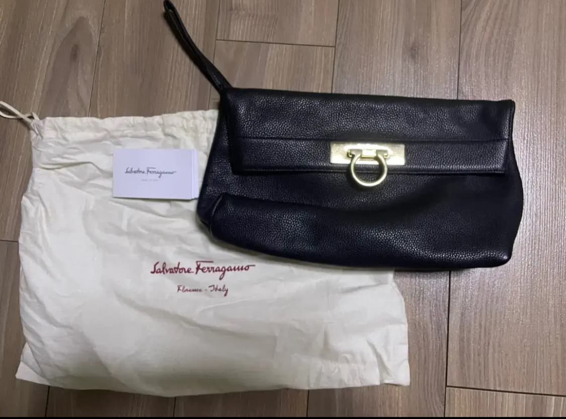 페라가모 메이 클러치백 상품이미지1
