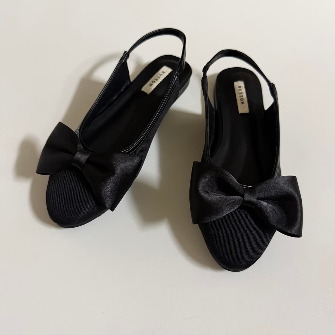 새상품 여자 새틴 플랫슈즈 225 상품이미지1