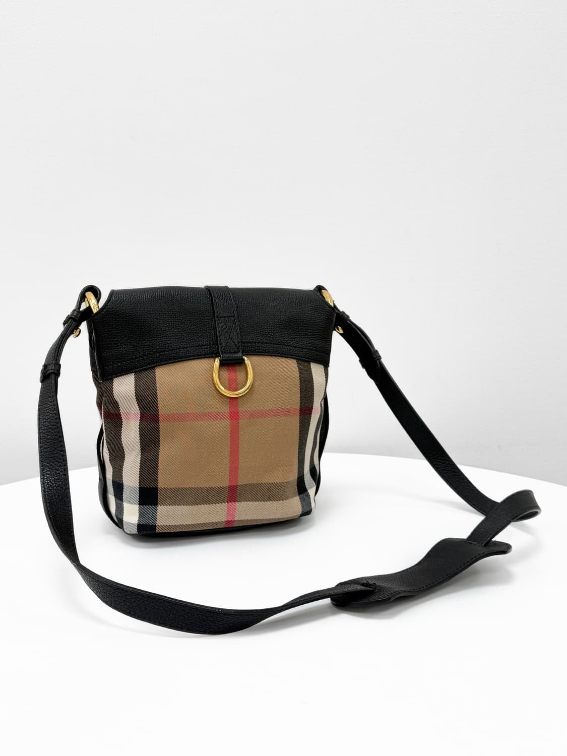 버버리 체크 레더 트리밍 플랩 크로스백 상품이미지5