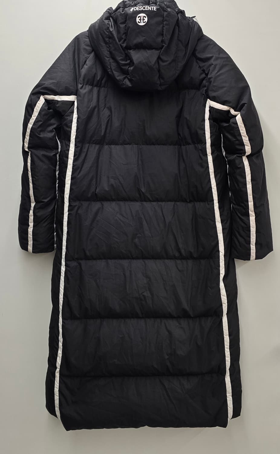 데상트 남자 덕다운 롱패딩.  싸이즈 95 상품이미지3
